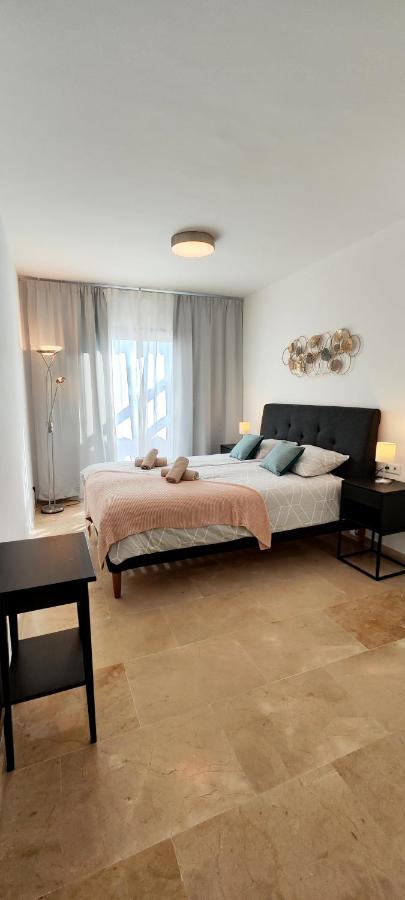 Puerto De La Duquesa Sea View Apartment Manilva Luaran gambar